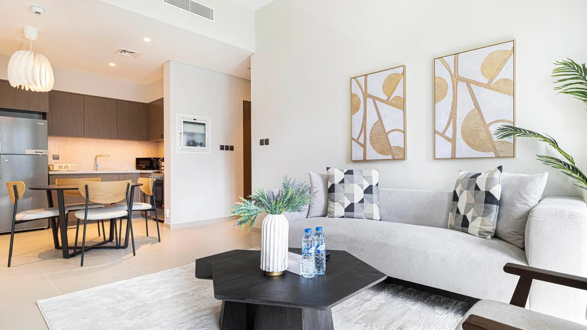 Homesgetaway -Lavish 1Br In Act One Downtown 迪拜