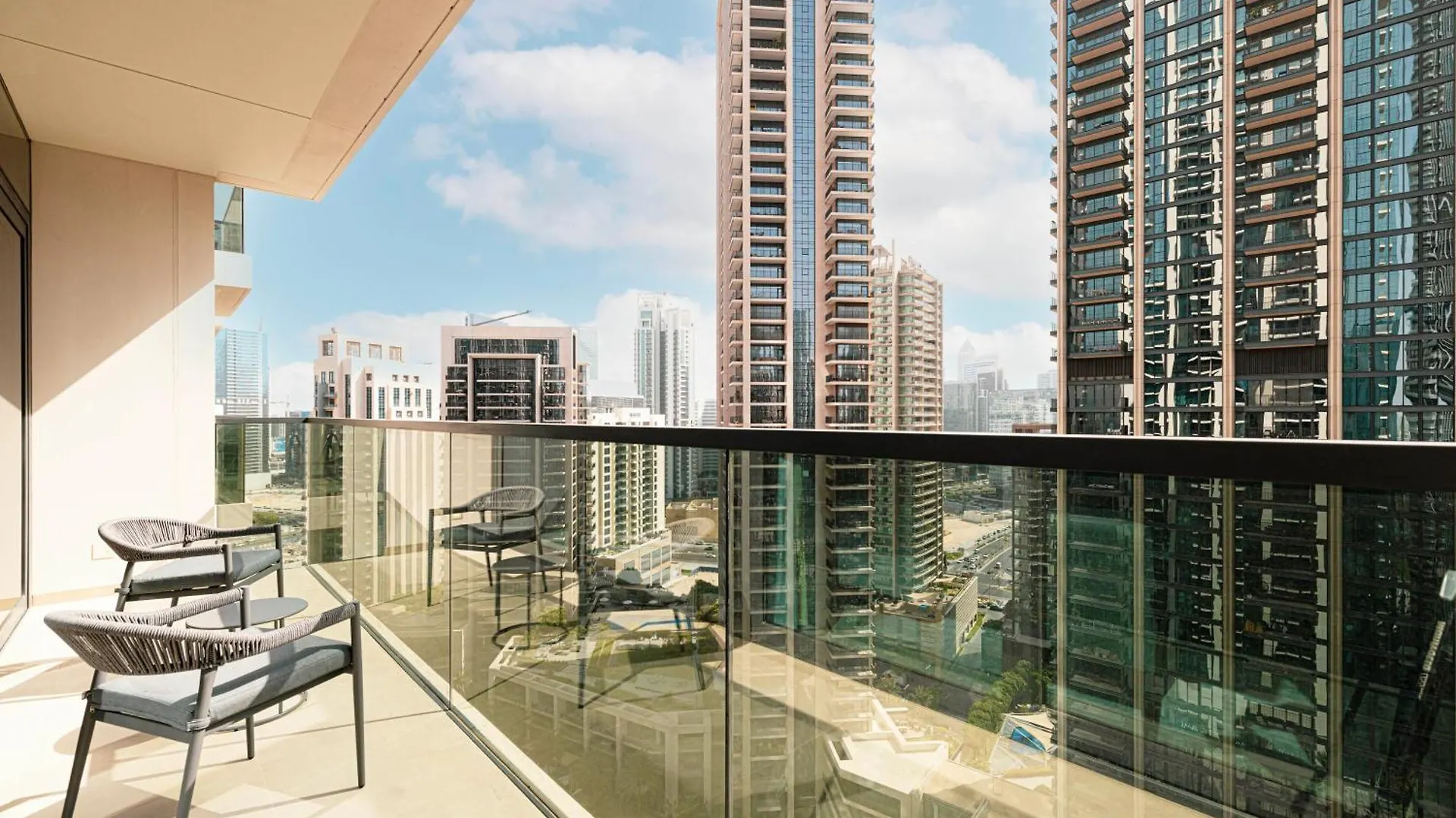 Homesgetaway -Lavish 1Br In Act One Downtown 迪拜